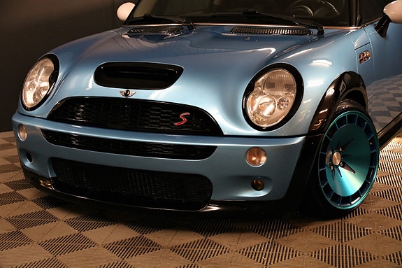 MINI Cooper S 6 of 21