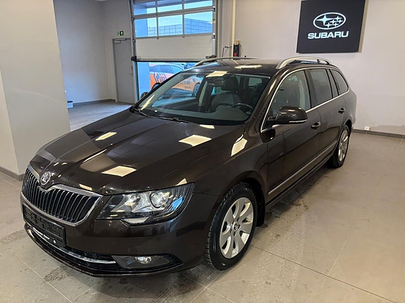 Skoda Superb 2 of 5