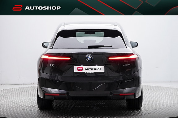 BMW iX 6 of 30
