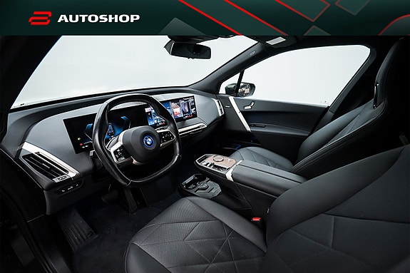 BMW iX 3 of 5