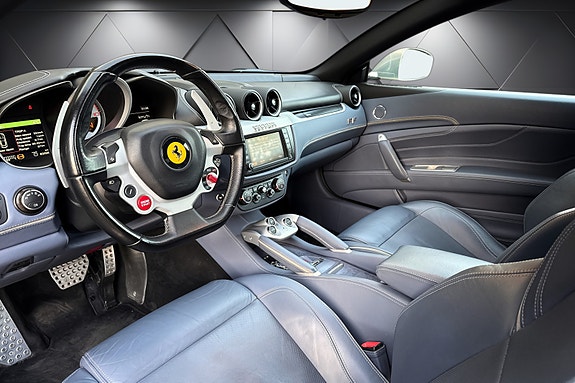 Ferrari FF 11 of 24
