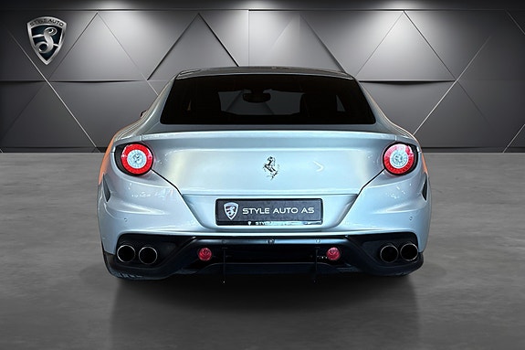 Ferrari FF 6 of 24