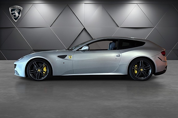 Ferrari FF 8 of 24