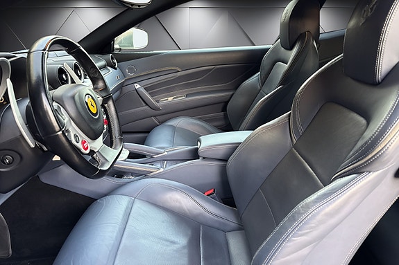 Ferrari FF 12 of 24