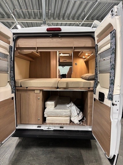 Malibu 600DB 21 of 25