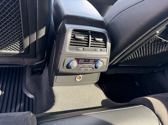 Audi A6 28 of 30