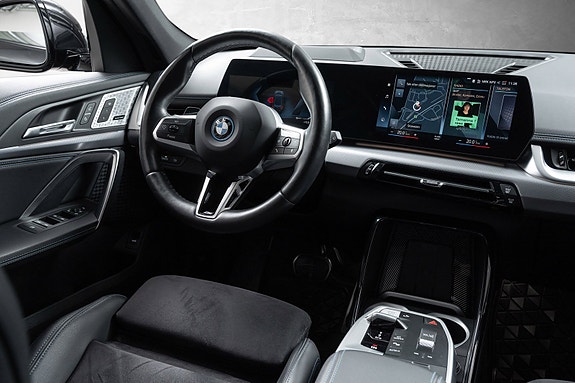 BMW iX1 24 of 29