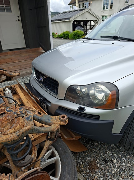 Volvo XC90 4 of 5