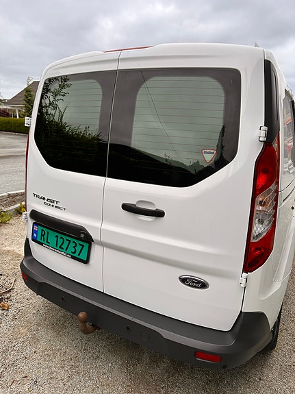 Ford Transit Connect 5 of 5