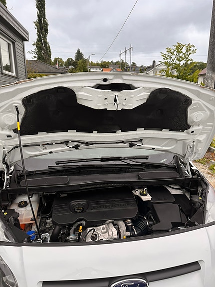 Ford Transit Connect 8 of 21