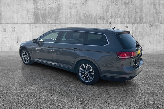 Volkswagen Passat 4 of 5