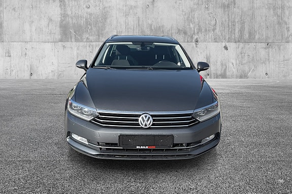 Volkswagen Passat 5 of 5