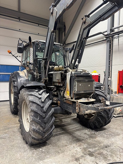 Valtra M150 VELG FARGE! 2004, kr 419 000,-