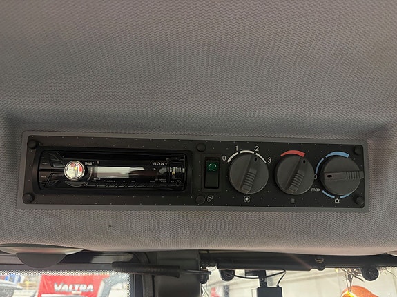 Valtra M150 VELG FARGE! 2004, kr 419 000,-