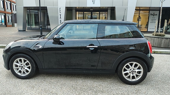 MINI Cooper 3 of 5