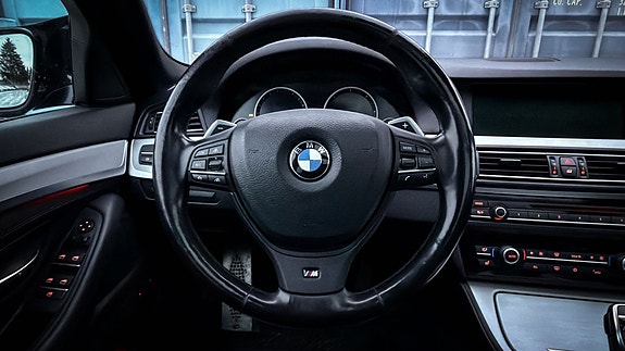 BMW M550d 12 of 30