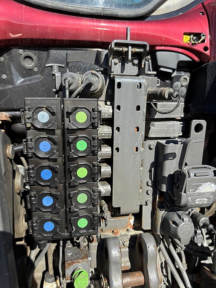 Valtra T234 Direct, fronthydraulikk, kun 3700 t. Nye dekk 2018, kr 1 149 000,-