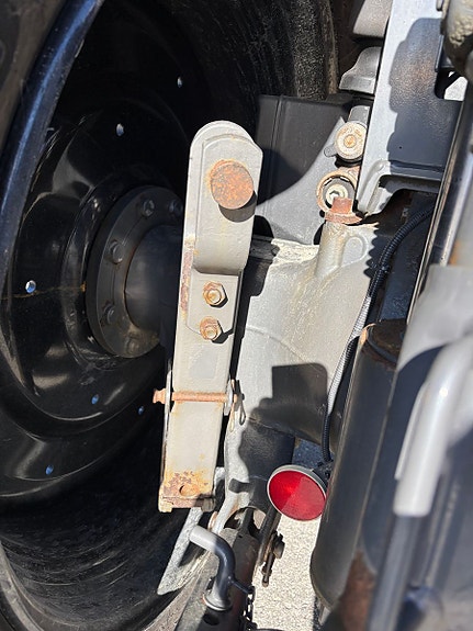 Valtra T234 Direct, fronthydraulikk, kun 3700 t. Nye dekk 2018, kr 1 149 000,-