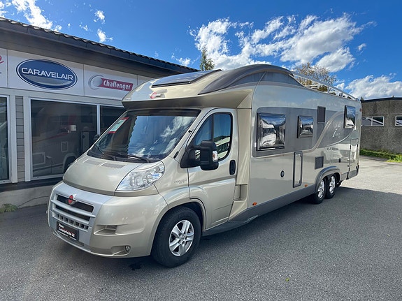 Bürstner Ixeo Plus T 875 // 3.0 JTD / Senkeseng