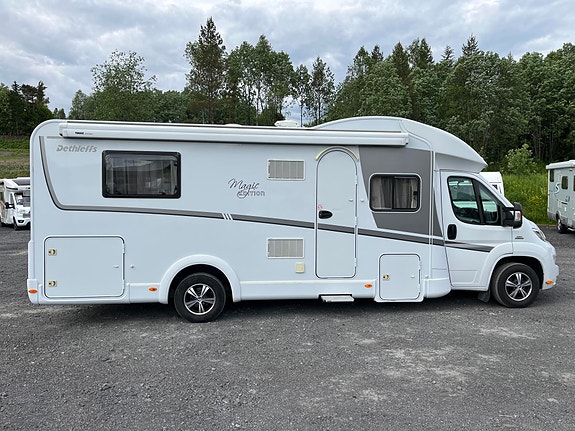 Dethleffs Magic Edition T 7151 //Queenbed, Lithium, Senkeseng//