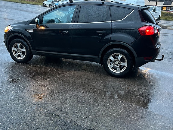 Ford Kuga 9 of 18