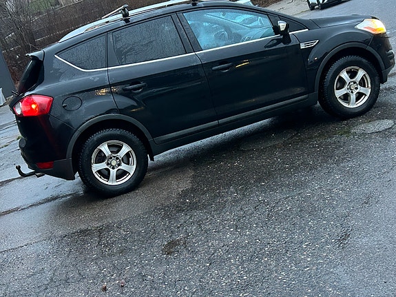 Ford Kuga 4 of 18