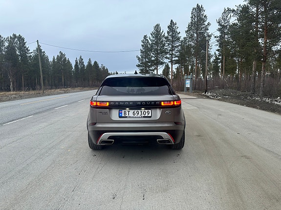 Land Rover Range Rover Velar 5 of 22