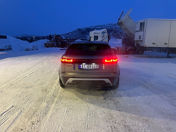 Land Rover Range Rover Velar 11 of 22