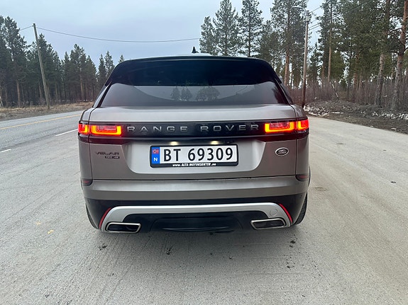 Land Rover Range Rover Velar 4 of 22
