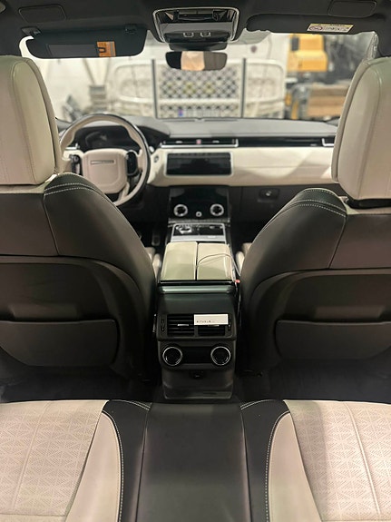 Land Rover Range Rover Velar 14 of 22