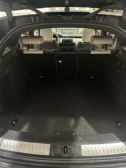 Land Rover Range Rover Velar 21 of 22