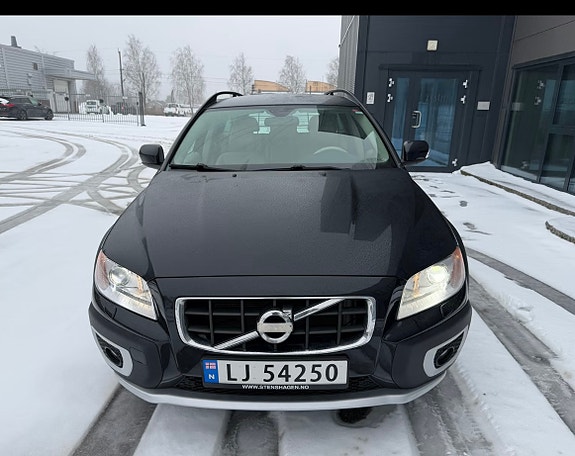 Volvo XC70 3 of 5