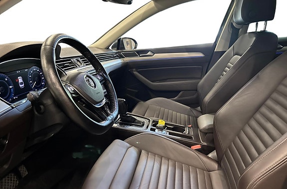 Volkswagen Passat 6 of 14