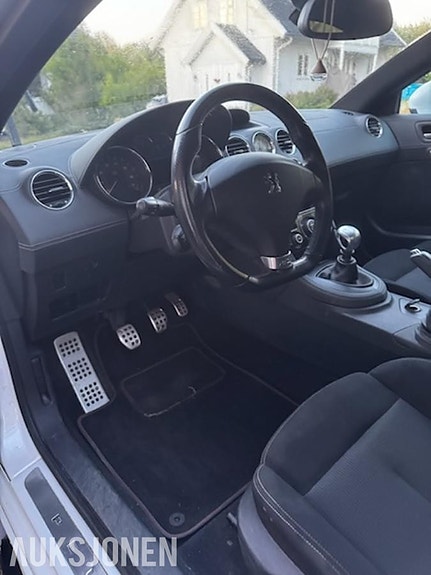 Peugeot RCZ 15 of 24