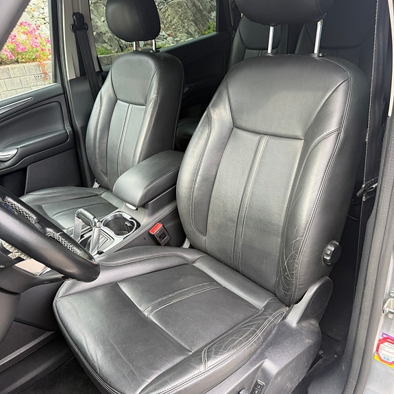 Ford S-MAX 23 of 25
