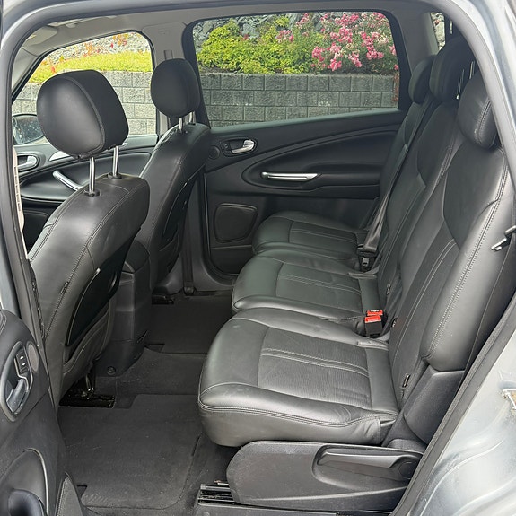Ford S-MAX 10 of 25