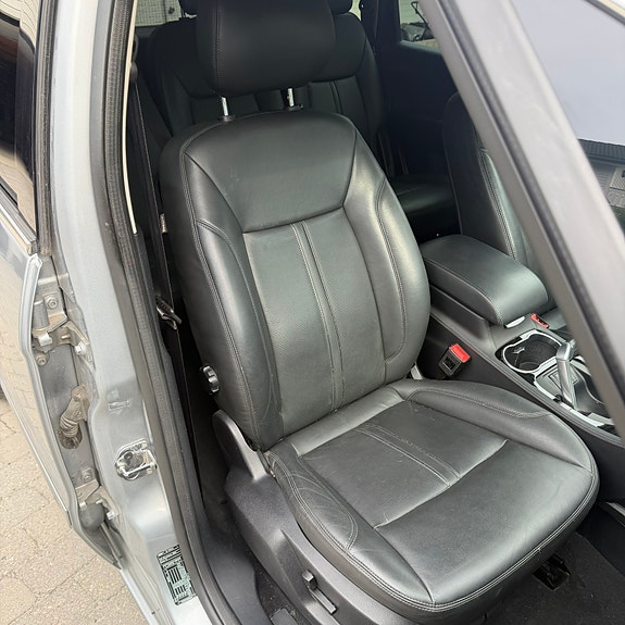 Ford S-MAX 22 of 25