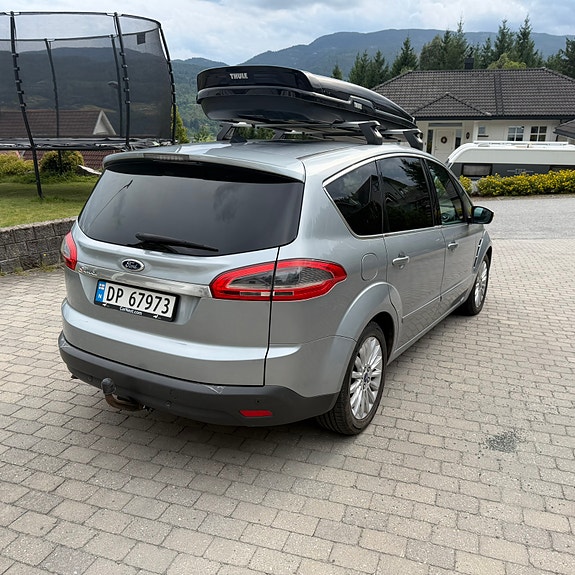 Ford S-MAX 18 of 25