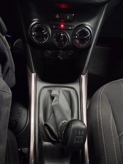 Peugeot 2008 13 of 19
