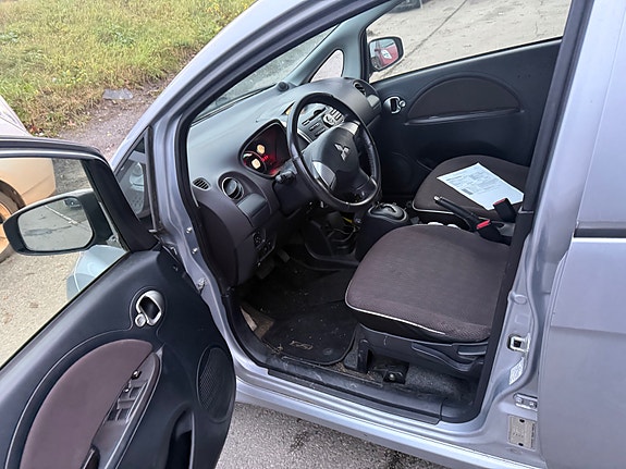 Mitsubishi i-Miev 11 of 14
