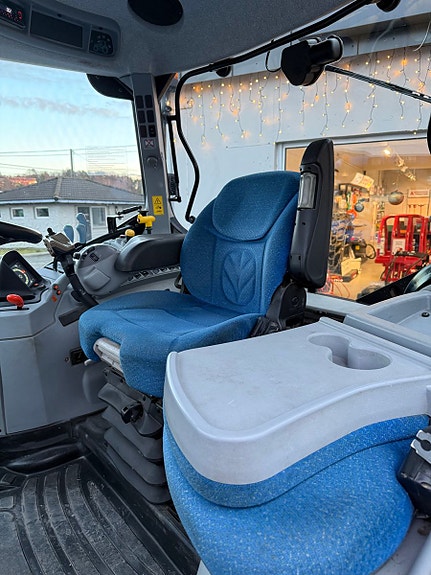 New Holland T6020 2010, kr 425 000,-