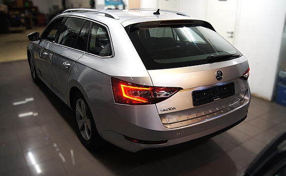 Skoda Superb 4 of 5