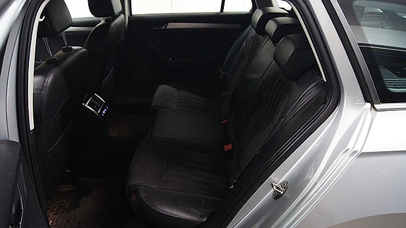 Skoda Superb 13 of 17