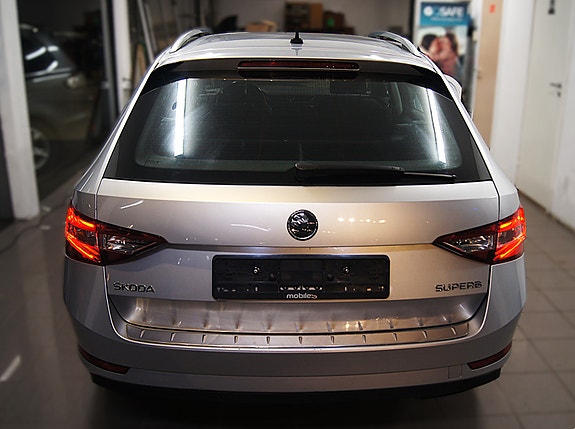 Skoda Superb 6 of 17