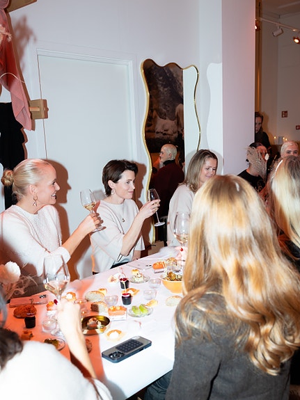 Kashmina x Costume event Nov 2025 - influenser event i butikk.