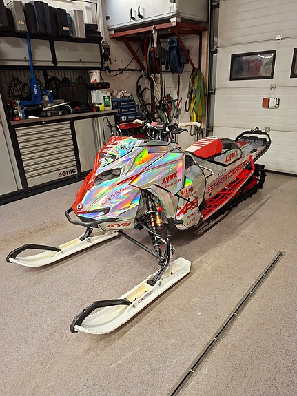 Lynx Shredder RE 850 E-TEC Turbo R 3 of 5