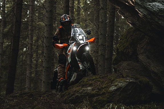 KTM 390 Adventure R - SUPREMELY CAPABLE 10 of 20