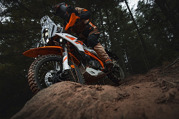 KTM 390 Adventure R - SUPREMELY CAPABLE 2 of 20