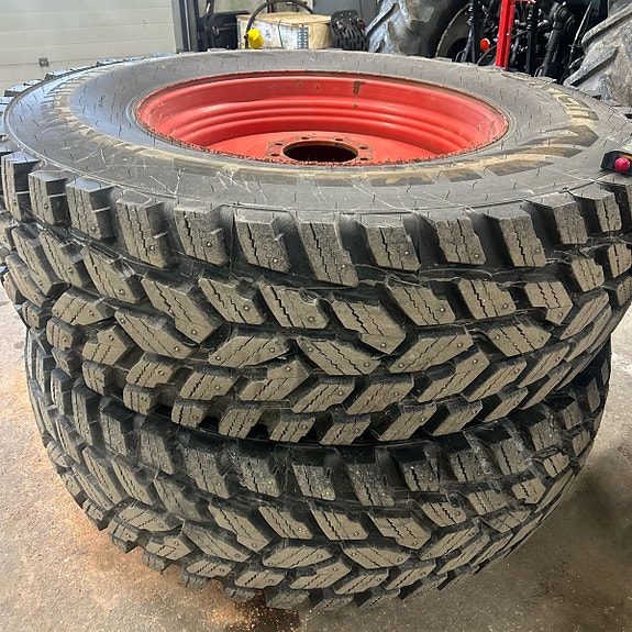 Hakkapelitta 540/80-38   440/80-28