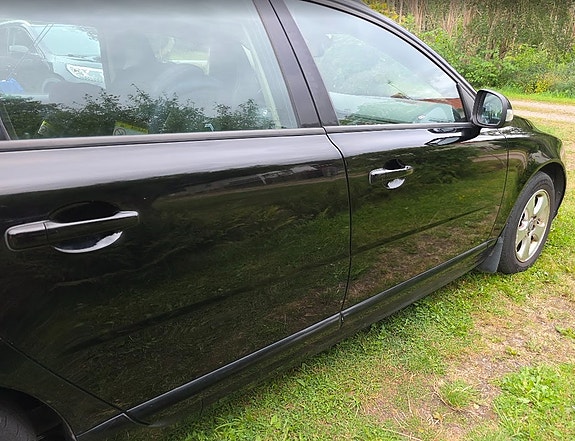 Volvo V70 8 of 20